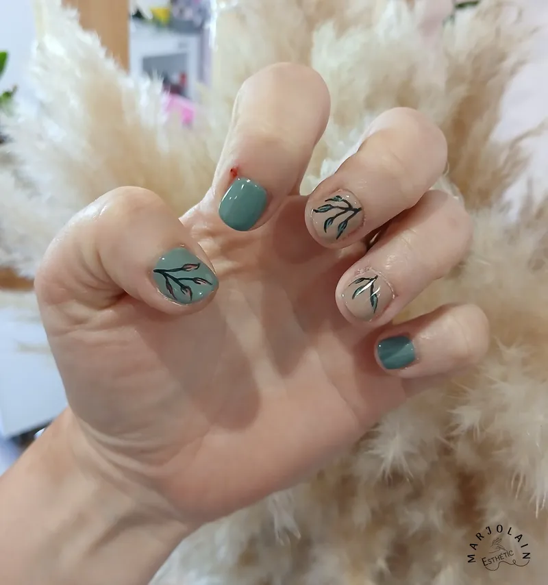 Vernis semi-permanent nail art élaboré thème nature